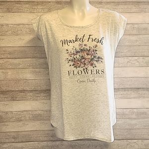 Maurices Market Fresh Flowers gray cap sleeve shirt